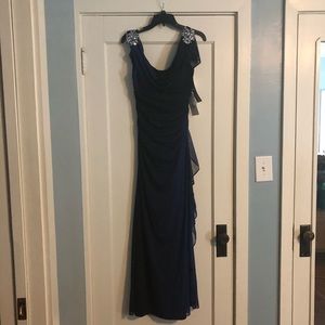 Betsy & Adam Navy ombré draped shimmer gown.